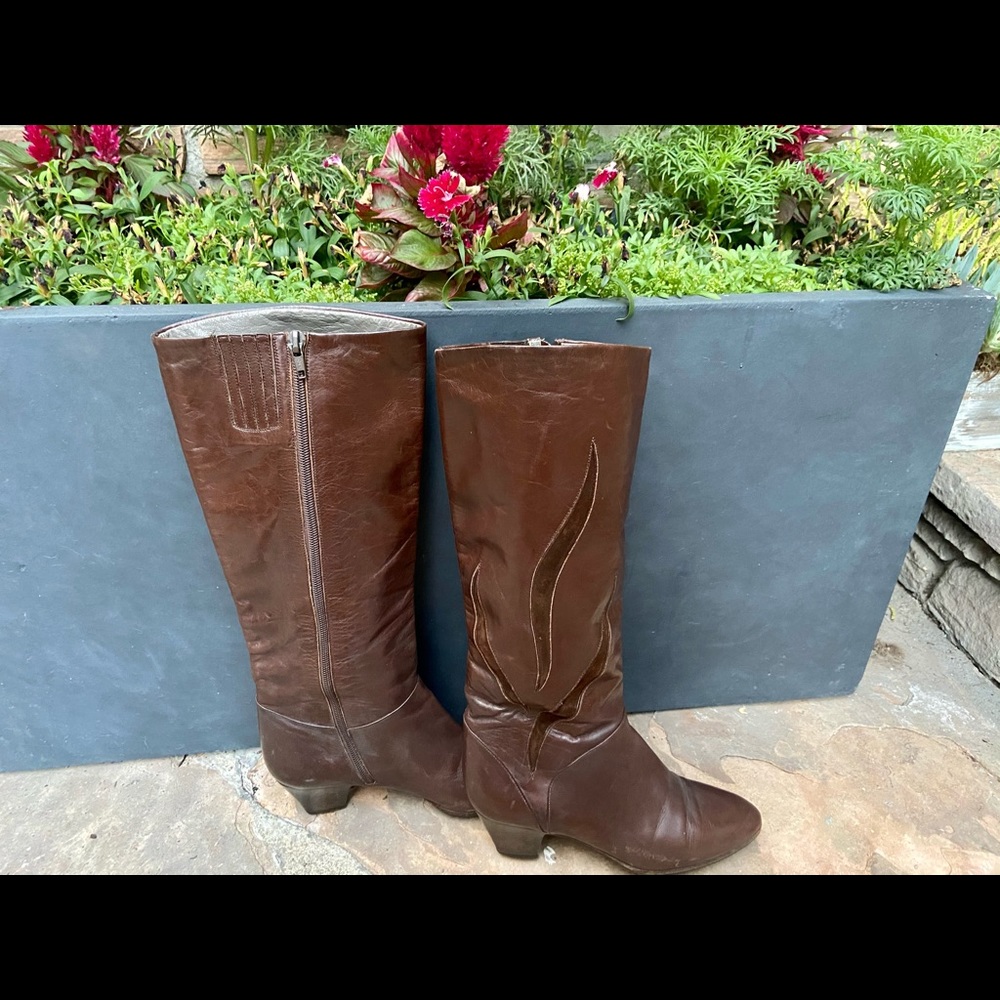 SOLD Bally vintage brown leather boots size 6M